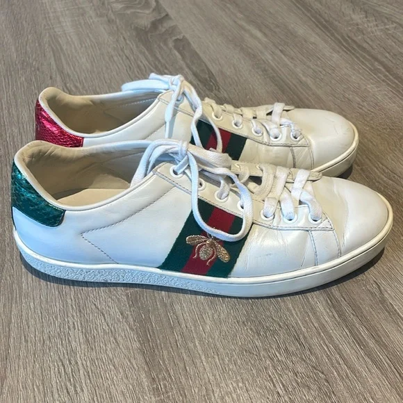 Bee gucci trainers store